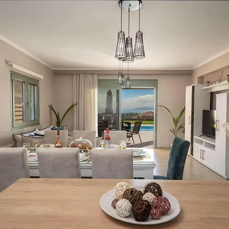 Ilion Villa Karavados